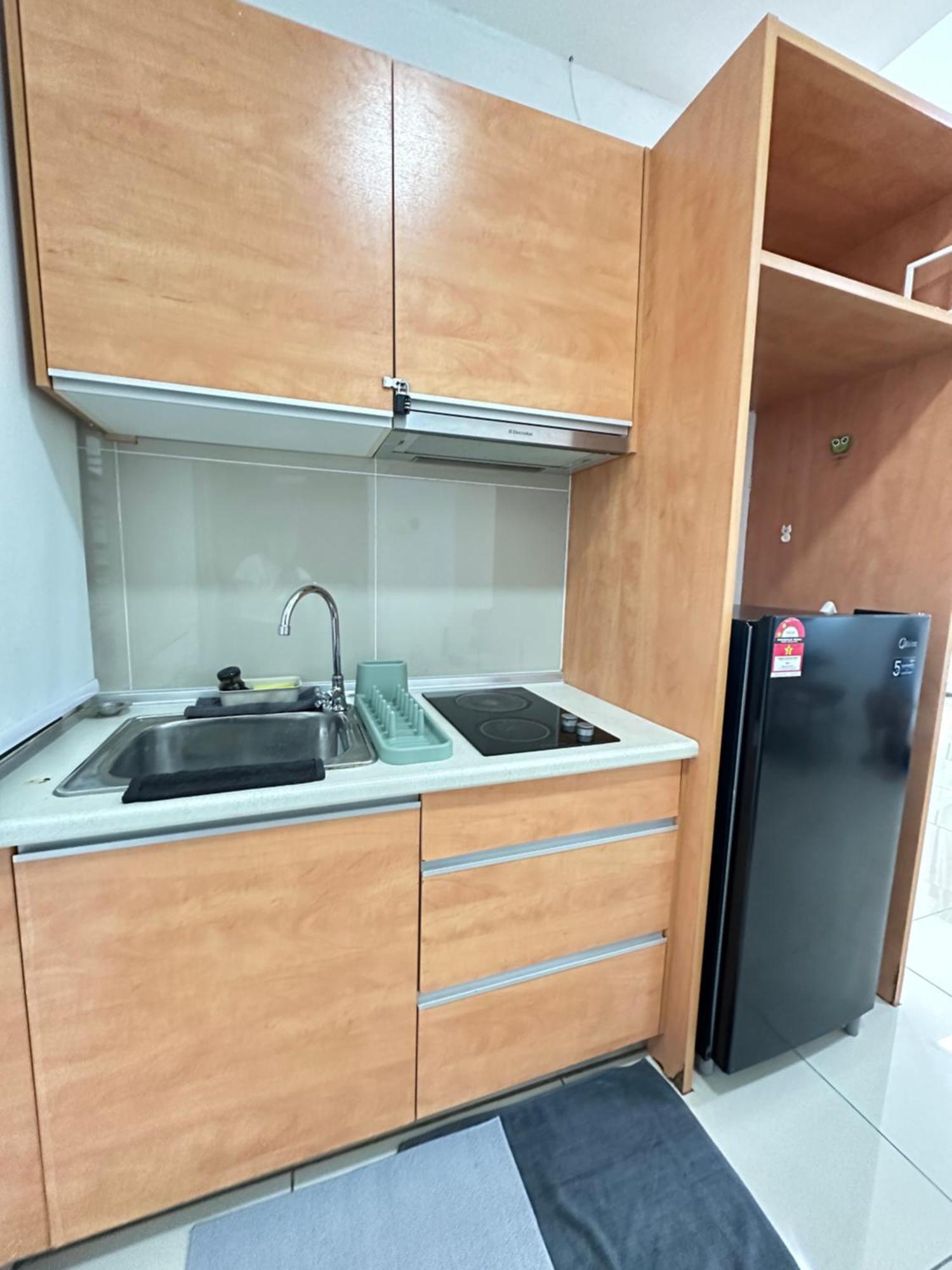 Palazio Serviced Apartment In Mount Austin Near Aeon Ikea Toppen Hsi Johor Bahru Exterior photo