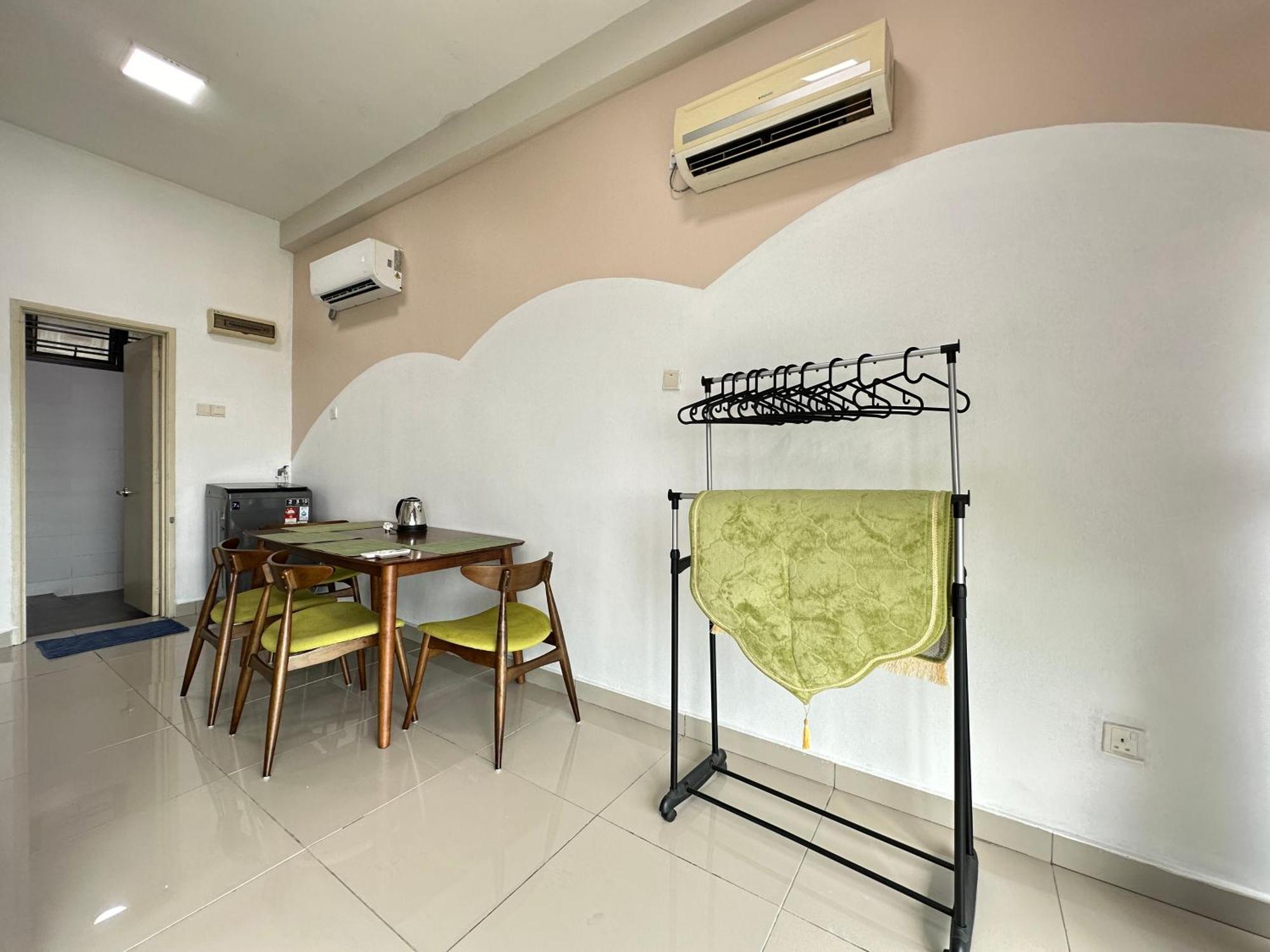 Palazio Serviced Apartment In Mount Austin Near Aeon Ikea Toppen Hsi Johor Bahru Exterior photo