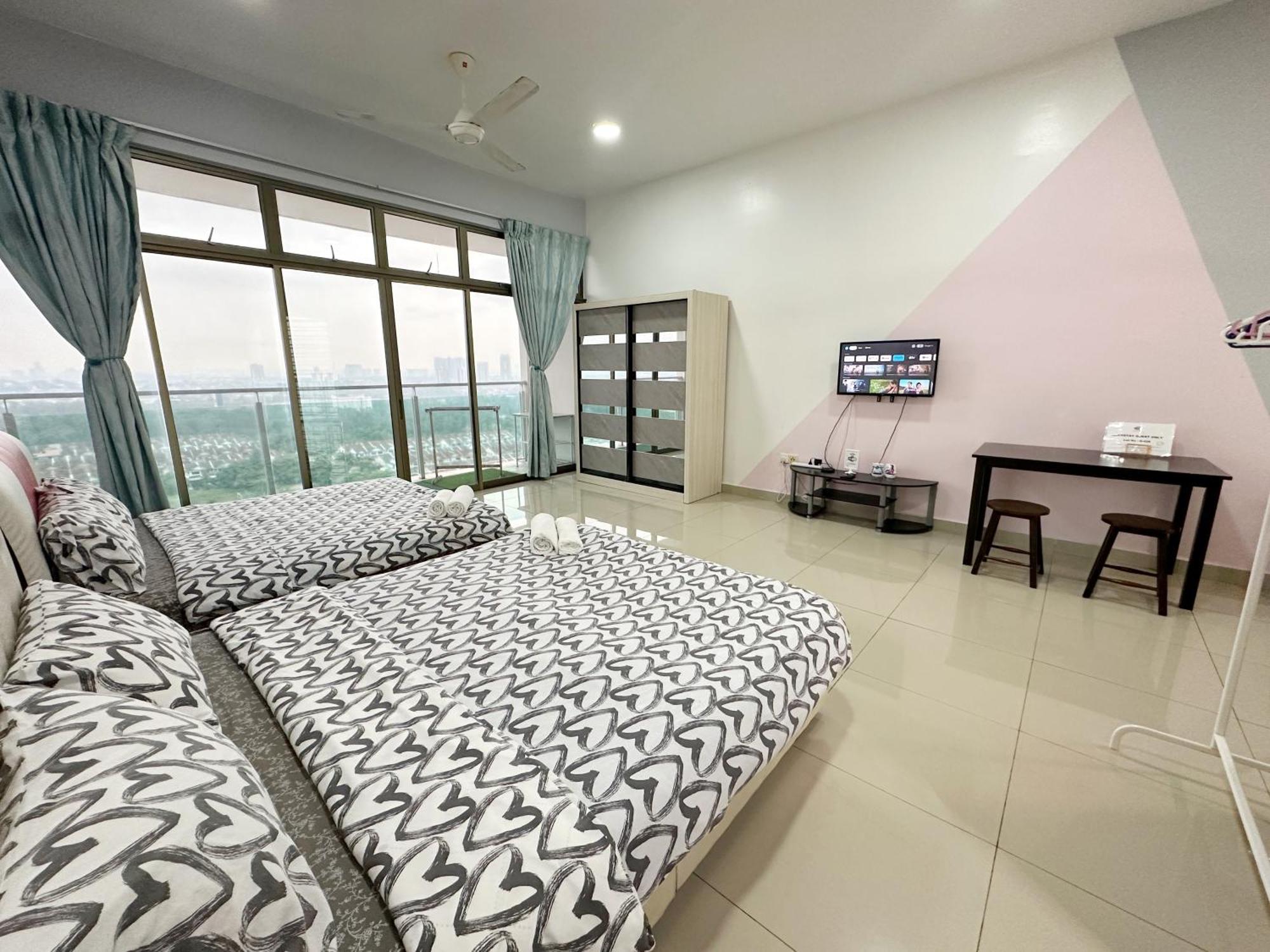 Palazio Serviced Apartment In Mount Austin Near Aeon Ikea Toppen Hsi Johor Bahru Exterior photo