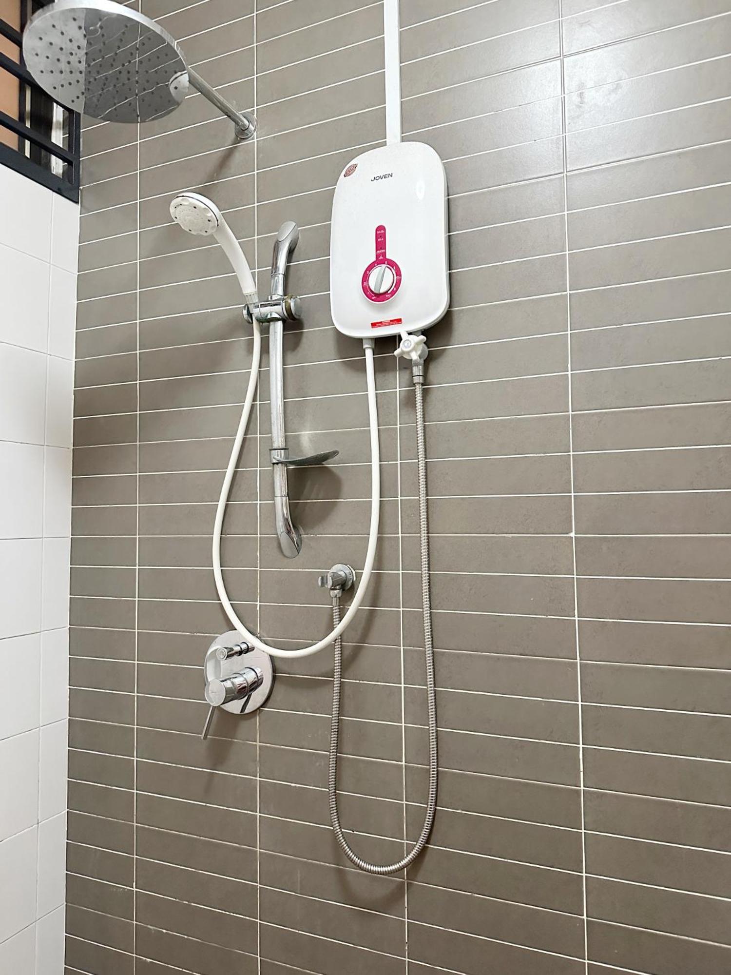 Palazio Serviced Apartment In Mount Austin Near Aeon Ikea Toppen Hsi Johor Bahru Exterior photo