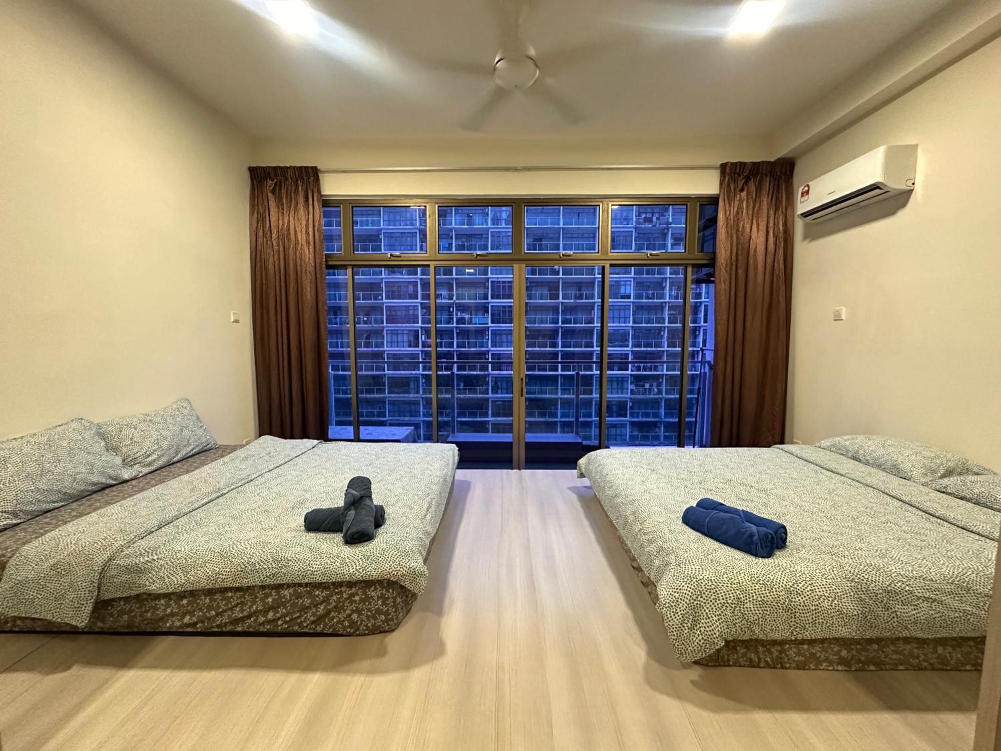 Palazio Serviced Apartment In Mount Austin Near Aeon Ikea Toppen Hsi Johor Bahru Exterior photo